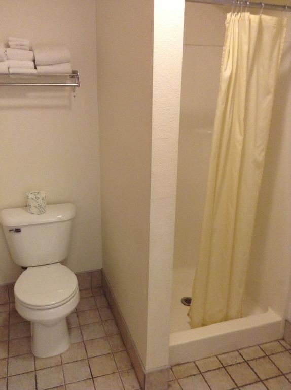 Coeur D' Alene Budget Saver Motel Кёр-д'Ален Номер фото